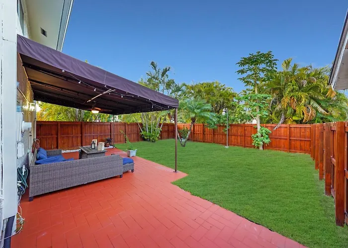 Kendall Luxury Villas