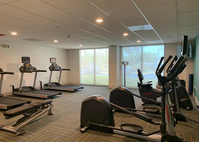 Holiday Inn Express & Suites Miami - Hialeah By Ihg
