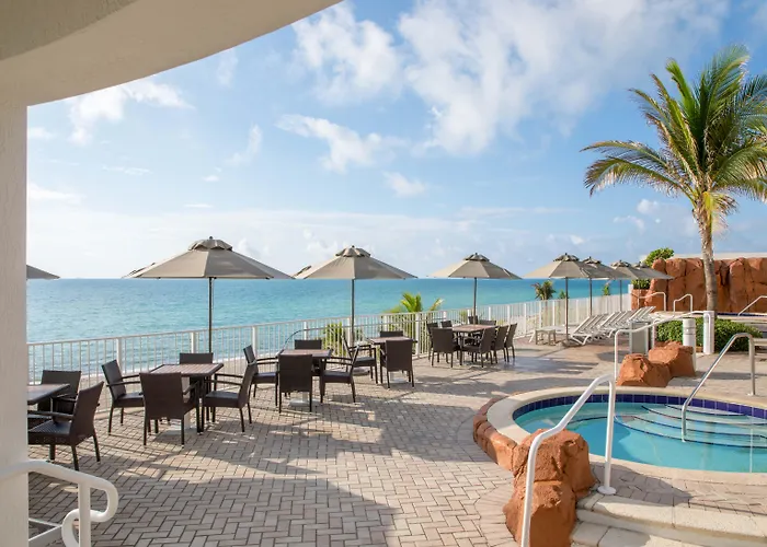 Luxury Hotels in Sunny Isles Beach near 