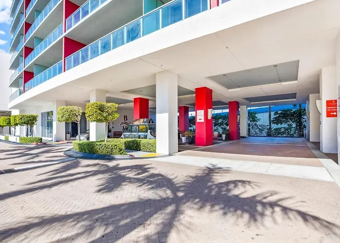 Hallandale Beach Gorgeous Condo 1 Bed Suite Bwachwalk Resort