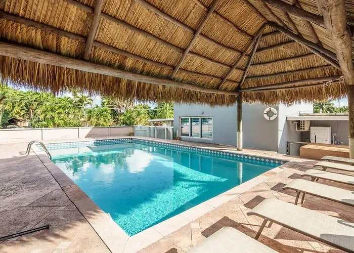 Hialeah Luxury Cottages