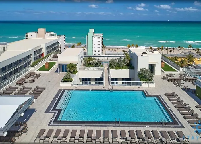 5 Beachfront Resort Rooftop Pool Hollywood Beach Broadwalk