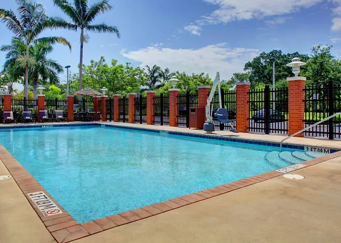 Dania Beach Boutique Hotels
