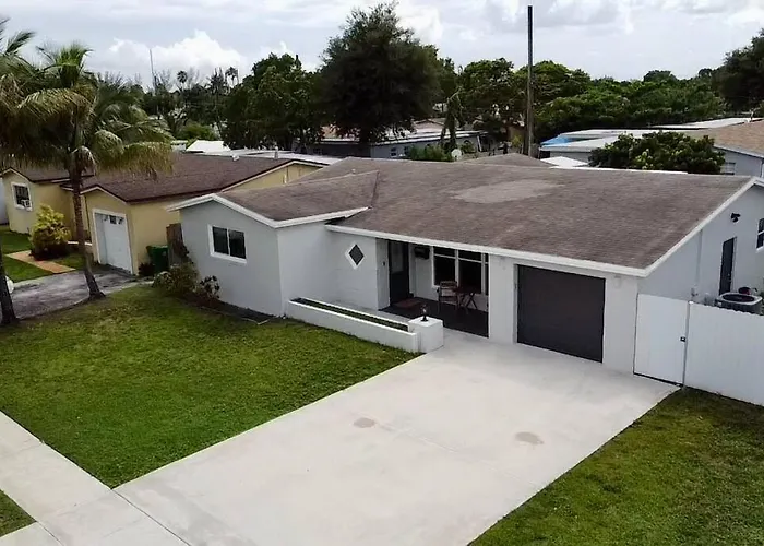 Miramar Family villas