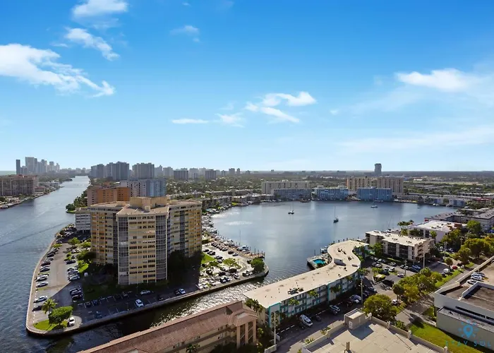 Infinite View And Balcony, Pool Plus Near Beach Hallandale Beach
