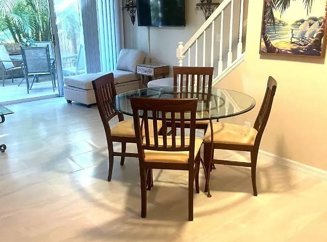 Jupiter Family villas