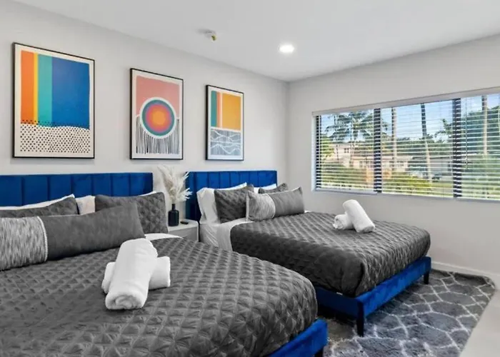 North Miami Beach Villas with private pool