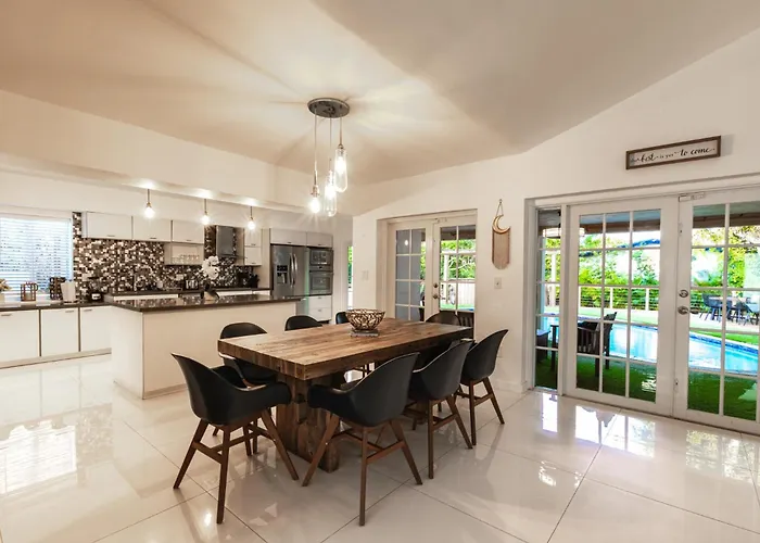 Vacation homes in Aventura