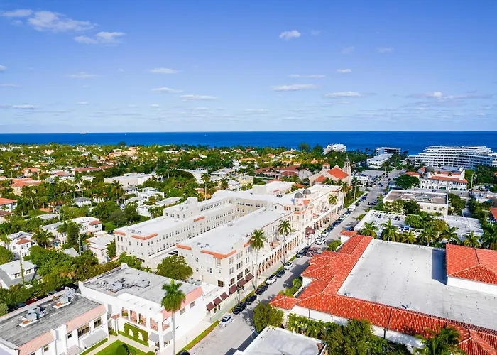 Sunsets & Sunrises #3215 Apartment Palm Beach