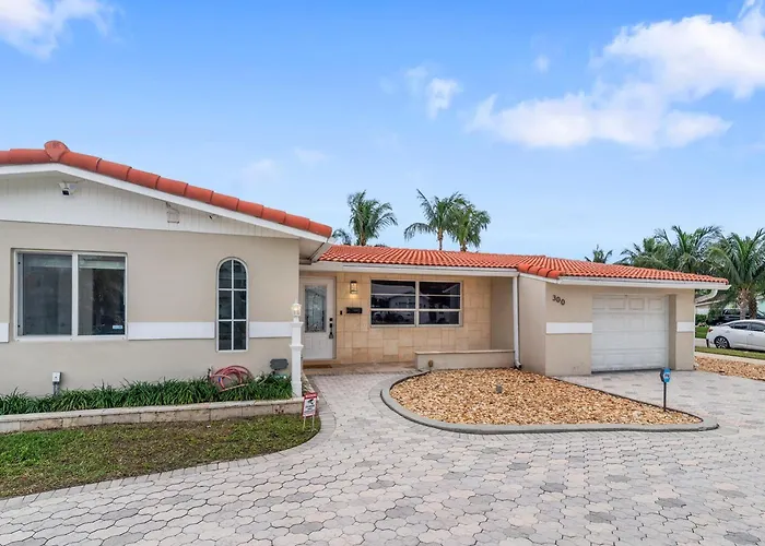 Deerfield Beach Villas with private pool
