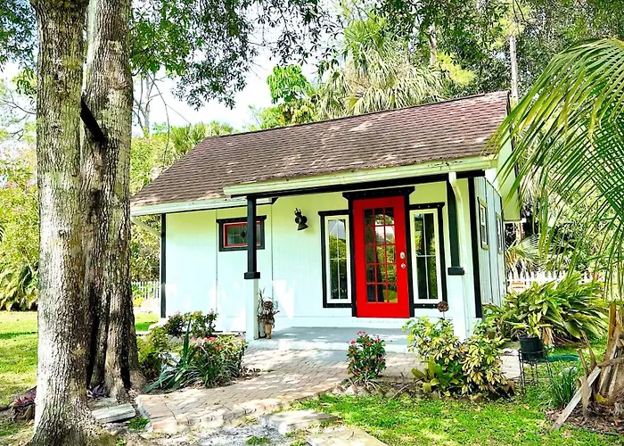 Jupiter Luxury Cottages