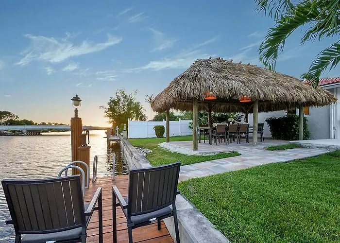 Palm Beach Gardens Villas with private pool