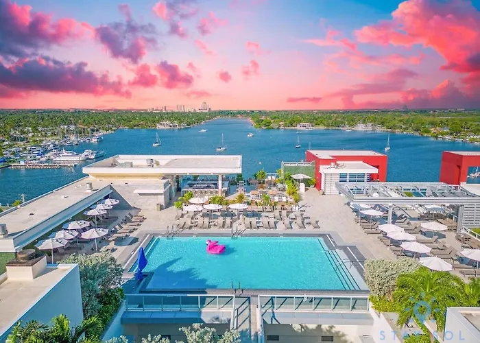 Hollywood Beach Broad - Walk - Gym - Amazing Pool