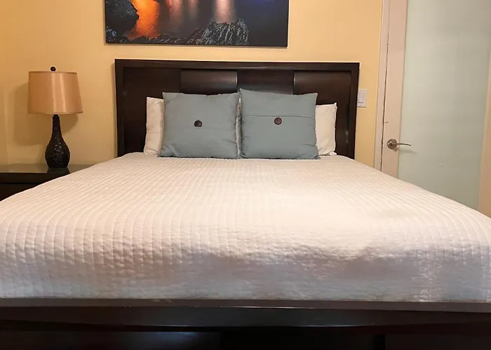 Wilton Manors Guest Houses