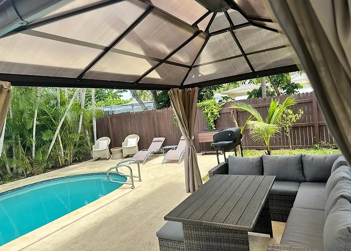 North Miami Beach Family villas