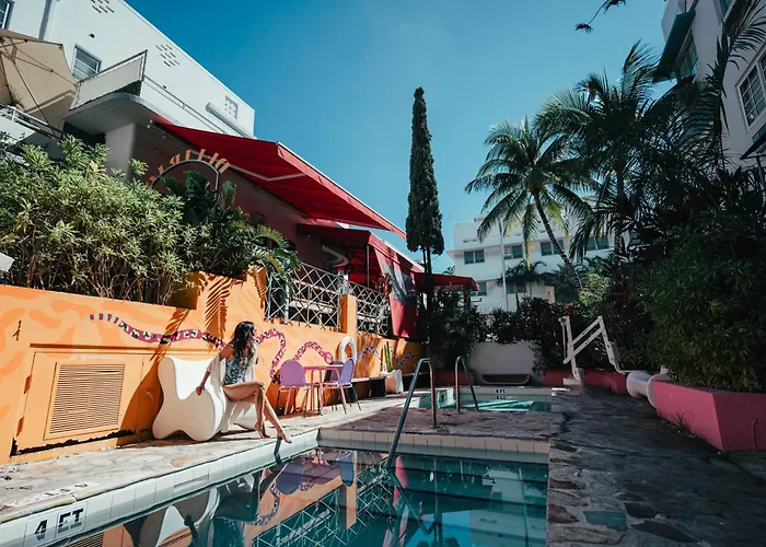 Davie City Center Hotels