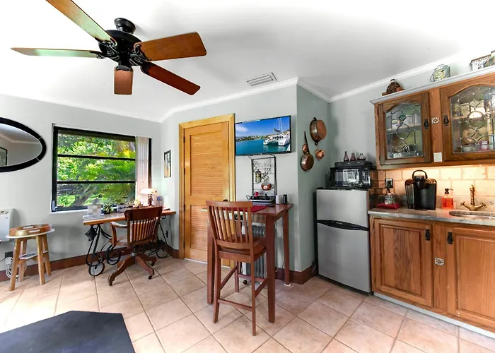 Lake Worth Beach Bed & Breakfasts 