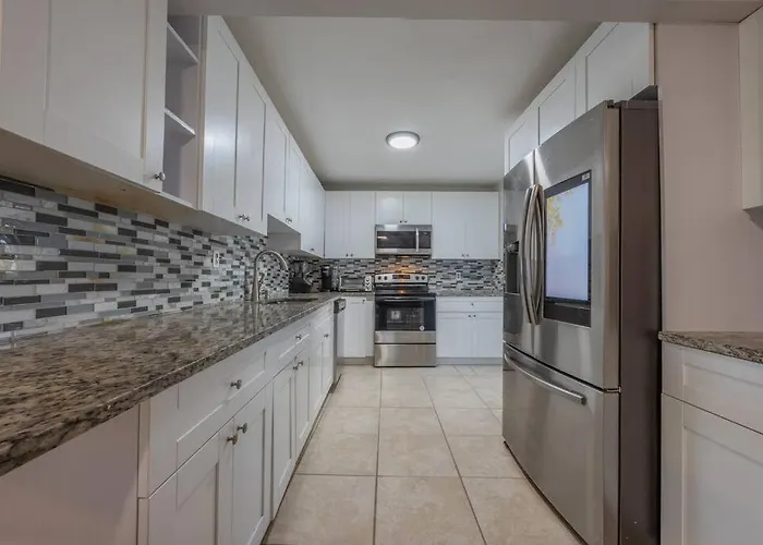 Royal Palm Beach Luxury Cottages