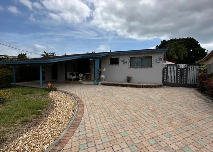 Hallandale Beach Villas