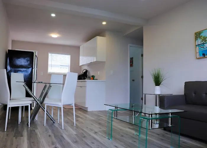 Dania Beach Luxury Villas