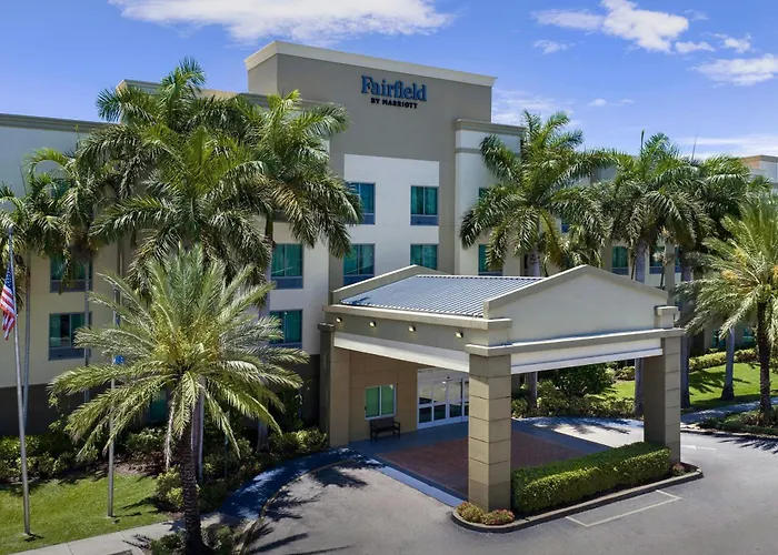 Dania Beach Hotels With Jacuzzi in Room