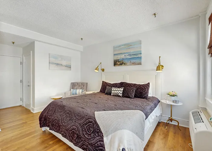 Palm Beach Luxury Cottages