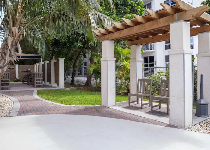 South Miami Cheap Hotels