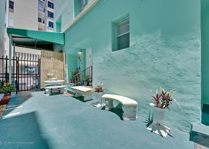Coral House Hotel Hollywood