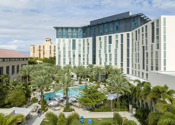 West Palm Beach Hotels With Jacuzzi in Room