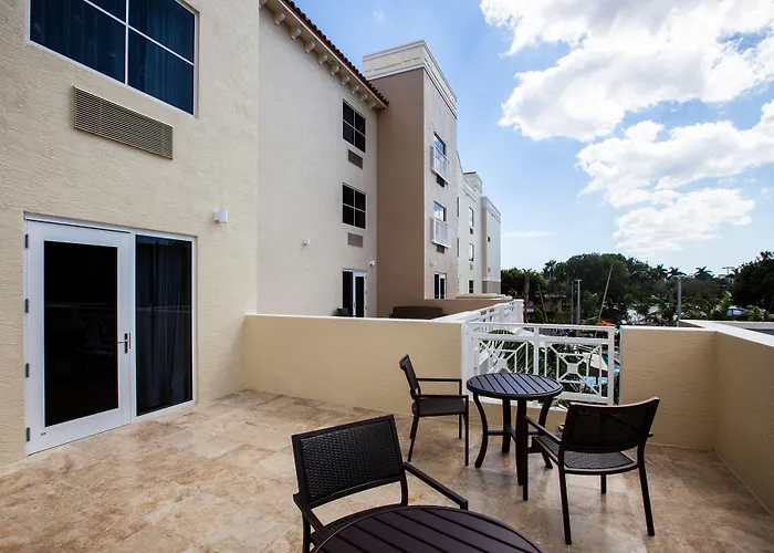 Boynton Beach Dog Friendly Lodging and Hotels