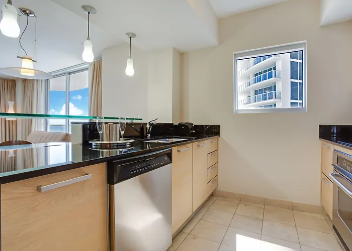Marenas Condos Sunny Isles Beach