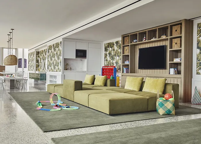 Luxury Hotels in Surfside