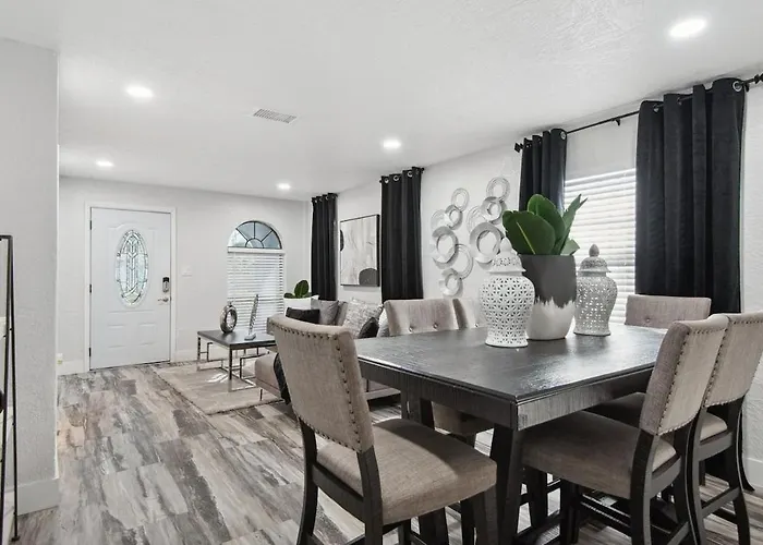 Vacation homes in St. Petersburg