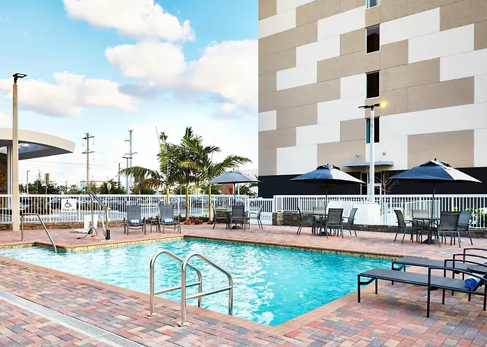 Sunny Isles Beach Hotels With Pool