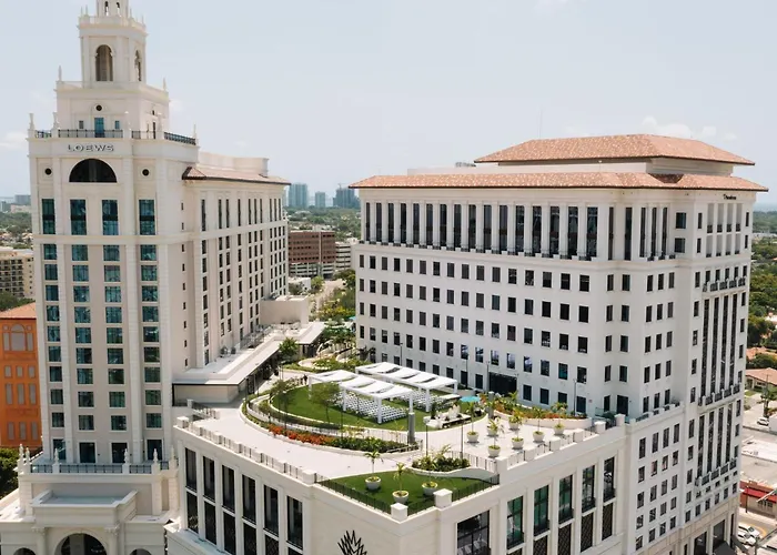 Luxury Hotels in Coral Gables near 