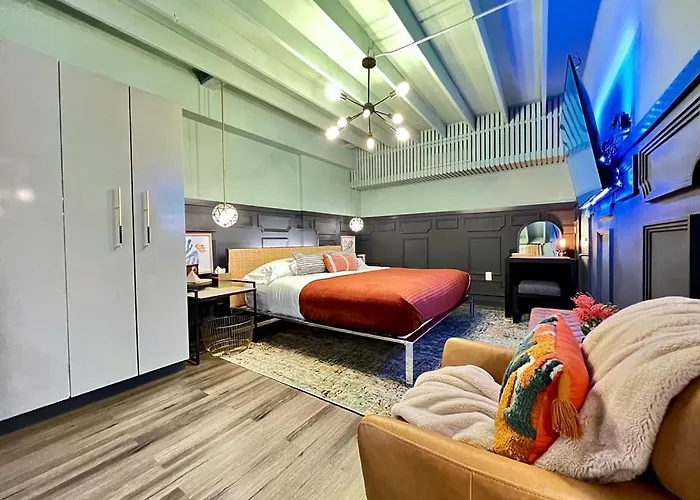 Luxury Hotels in Jupiter near 