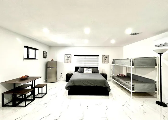 Tamiami 3 Star Hotels