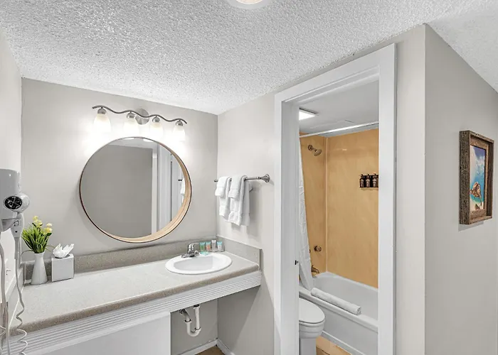 Sands Harbor Resort And Marina Pompano Beach
