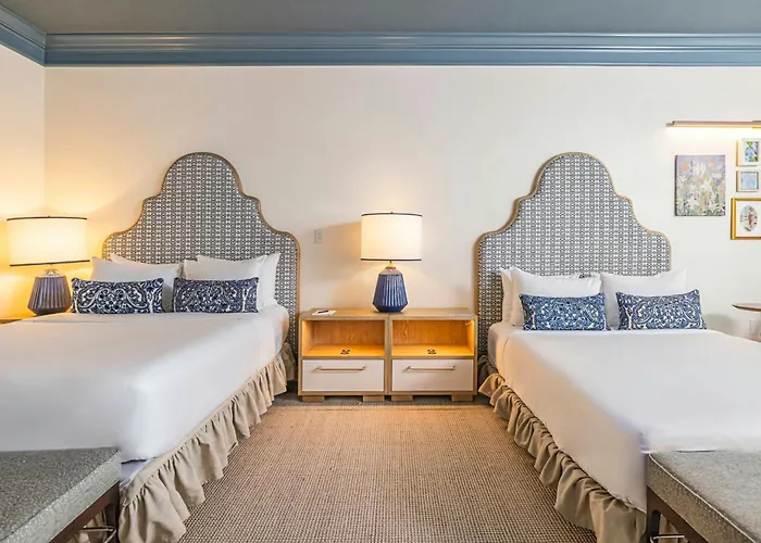 Delray Beach Hotels with Tennis Court