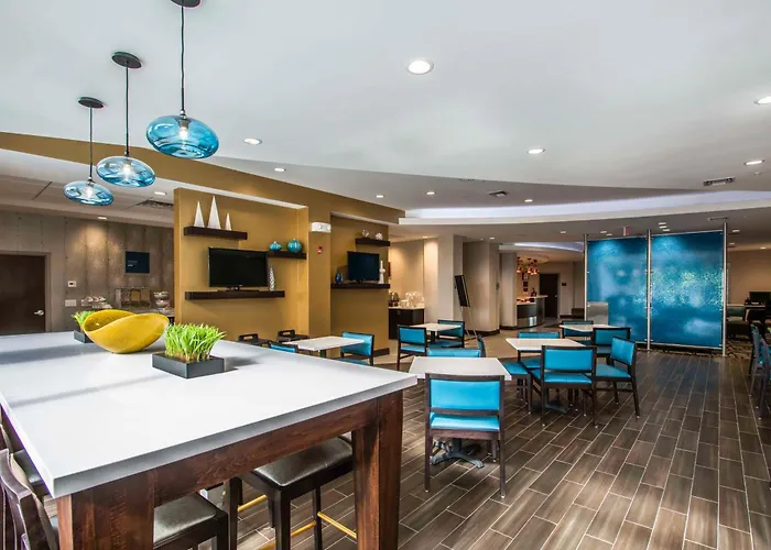 Comfort Suites Fort Lauderdale Airport South & Cruise Port Dania Beach